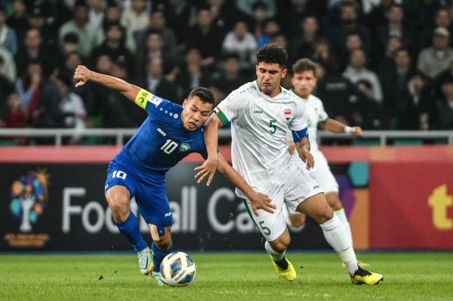 Cầu thủ Iraq bỏ lỡ không tưởng, U20 Uzbekistan đăng quang giải châu Á - Ảnh 2.