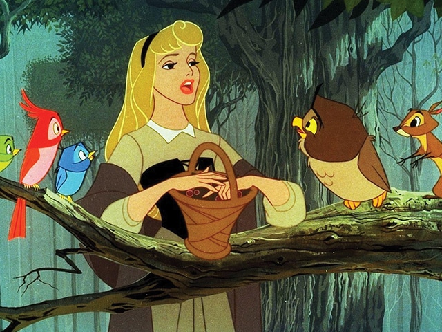 Dàn công chúa Disney được khắc họa bởi hãng đối thủ: Nàng tiên cá được yêu thích hơn hẳn - Ảnh 12. Dàn công chúa Disney được khắc họa bởi hãng đối thủ: Nàng tiên cá được yêu thích hơn hẳn - Ảnh 12.