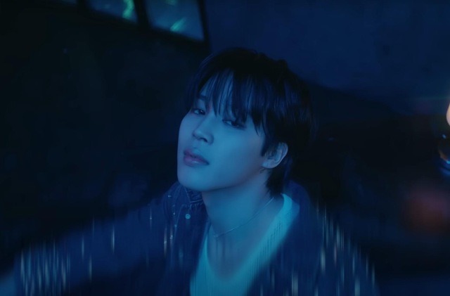 Jimin (BTS) tung MV chủ đề cho album solo: Hình ảnh trưởng thành, quyến rũ nhưng giọng hát lại gây tranh cãi - Ảnh 2.