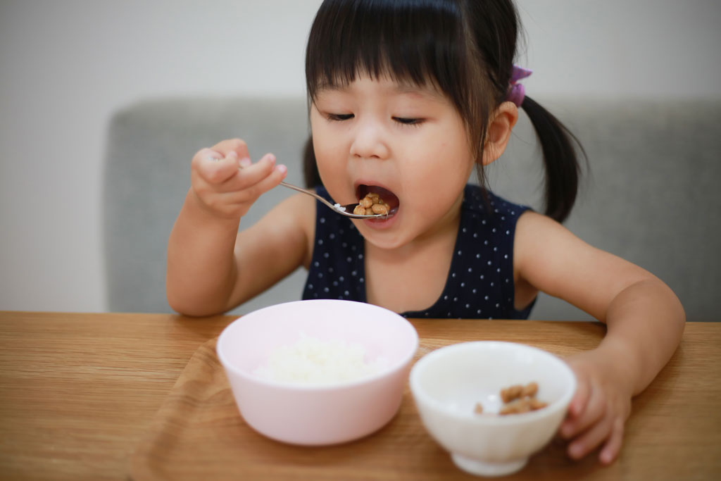 Món ăn hàng triệu trẻ em yêu thích lại được giới chuyên gia cảnh báo rằng có thể gây trầm cảm và bệnh tiểu đường - Ảnh 3.
