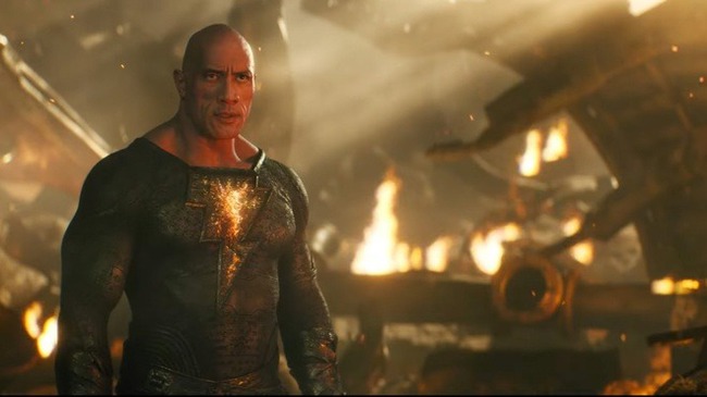 Tin rò rỉ từ Hollywood: The Rock ép DC làm phim theo ý mình, khiến Henry Cavill mất cả vai Superman - Ảnh 1.