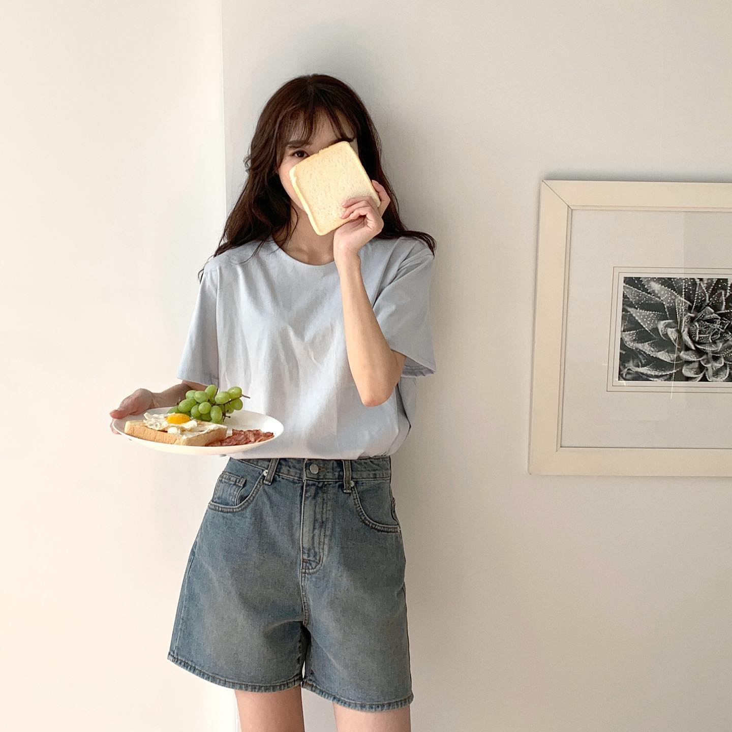 4 kiểu quần short vừa chuẩn mốt vừa tôn chân thon thả - Ảnh 8. 4 kiểu quần short vừa chuẩn mốt vừa tôn chân thon thả - Ảnh 8.