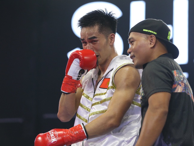“Nam Vương” Trương Đình Hoàng thi đấu xuất sắc, bảo vệ thành công đai WBA châu Á - Ảnh 7.