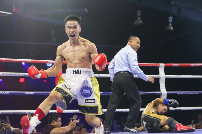 “Nam Vương” Trương Đình Hoàng thi đấu xuất sắc, bảo vệ thành công đai WBA châu Á - Ảnh 5.