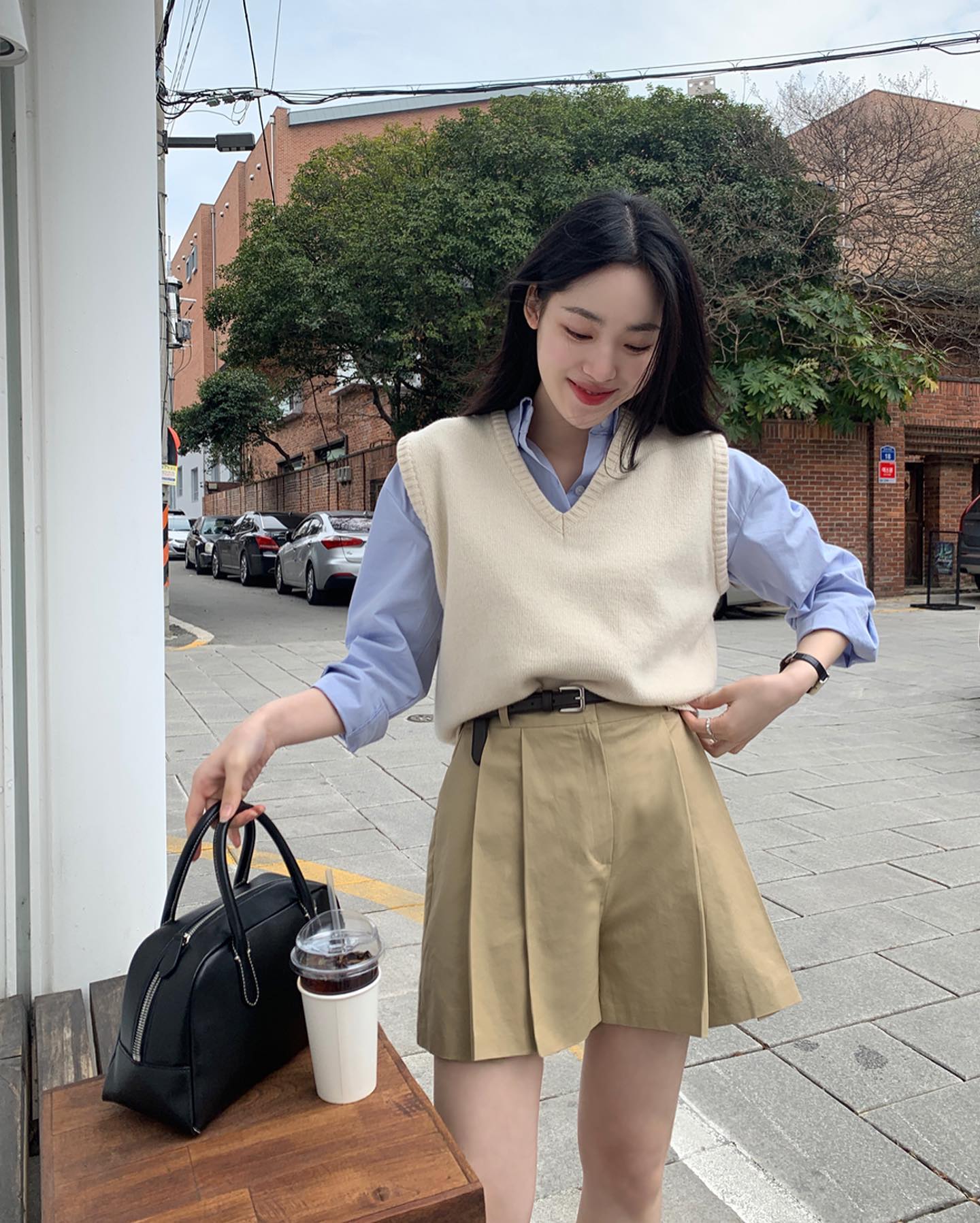 4 kiểu quần short vừa chuẩn mốt vừa tôn chân thon thả - Ảnh 2. 4 kiểu quần short vừa chuẩn mốt vừa tôn chân thon thả - Ảnh 2.