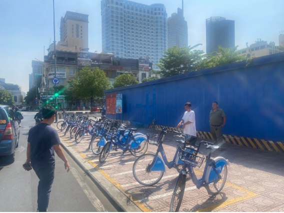 TP.HCM: Xe đạp c&ocirc;ng cộng bất ngờ bị trộm, cảnh s&aacute;t bắt nhanh kẻ trộm - Ảnh 1.