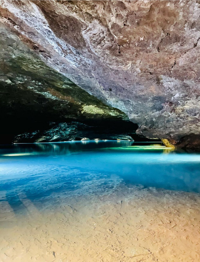 Hang Sơn Đoòng lọt top 10 hang ngầm đẹp nhất trên thế giới - Ảnh 8.