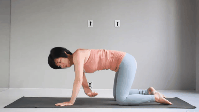 8 động tác Yoga giúp lưng thon, bụng dưới săn chắc - Ảnh 10.