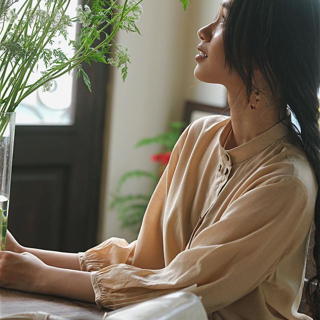 3 địa chỉ sắm đồ c&ocirc;ng sở tr&ecirc;n Instagram gi&uacute;p bạn n&acirc;ng cấp style từ nhạt nhẽo th&agrave;nh sang xịn hết nước chấm - Ảnh 9.