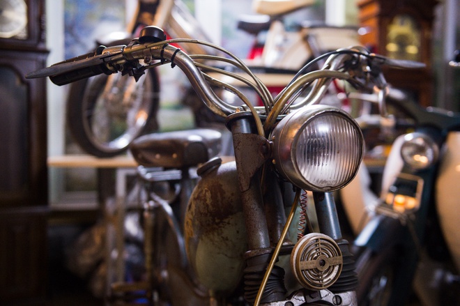 Chi&ecirc;m ngưỡng bộ sưu tập xe cổ của ch&agrave;ng trai ở H&agrave; Nội: Nhiều mẫu xe nổi tiếng, c&oacute; chiếc ni&ecirc;n đại đến cả thế kỉ - Ảnh 4.