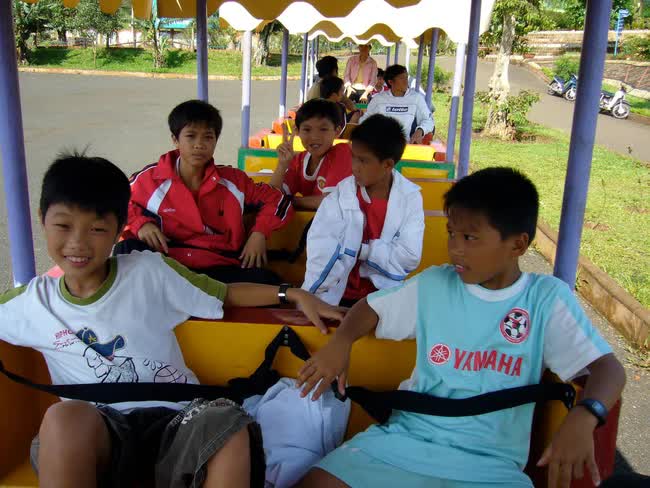 Cười té ghế với loạt ảnh hồi nhỏ của dàn cầu thủ HAGL được Xuân Trường đào lại - Ảnh 5.