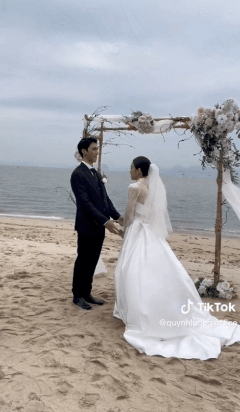 Ao Cuoi Kim | Hậu trường thử váy siêu dễ thương nhà Kim 🥰 KIM WEDDING 🏡 :  Số 1 Thích Quảng Đức , P . Chánh Nghĩa . Thủ... | Instagram