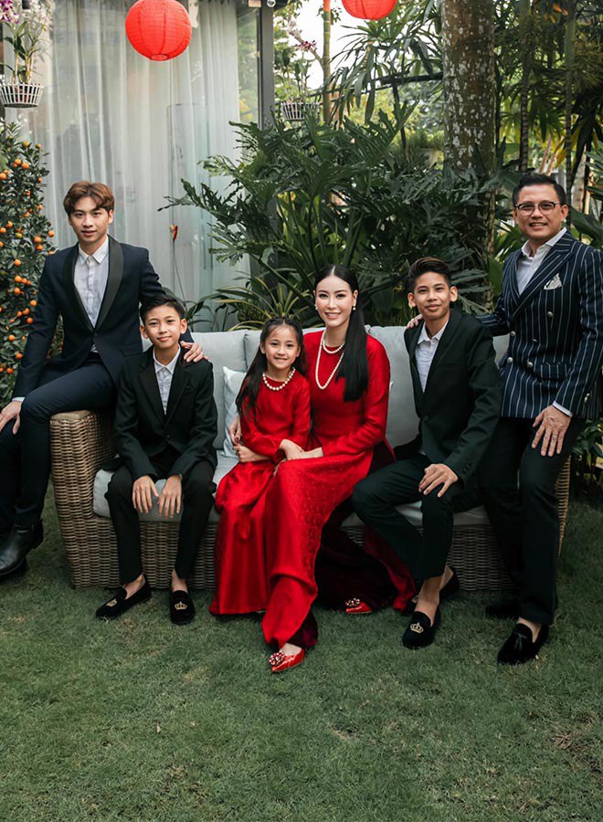 Con trai Hà Kiều Anh có chiều cao vượt trội, du học Anh khi mới 14 tuổi - Ảnh 7. Con trai Hà Kiều Anh có chiều cao vượt trội, du học Anh khi mới 14 tuổi - Ảnh 7.