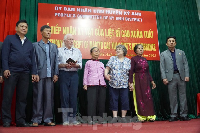 Cựu binh Mỹ vượt hơn 13.000km đến Hà Tĩnh trao trả cuốn nhật ký cho gia đình liệt sĩ - Ảnh 5.