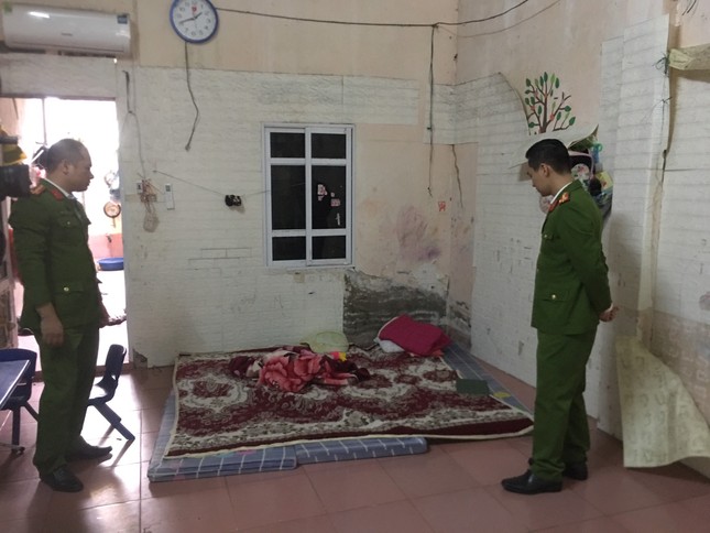 Vụ bé 17 tháng tuổi bị đánh tử vong ở cơ sở không phép: Làm rõ trách nhiệm của cơ quan quản lý - Ảnh 2. Vụ bé 17 tháng tuổi bị đánh tử vong ở cơ sở không phép: Làm rõ trách nhiệm của cơ quan quản lý - Ảnh 2.