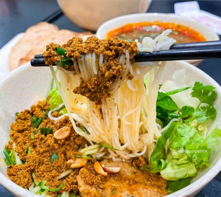 Về Bình Định thưởng thức bún rạm - đặc sản trứ danh,
