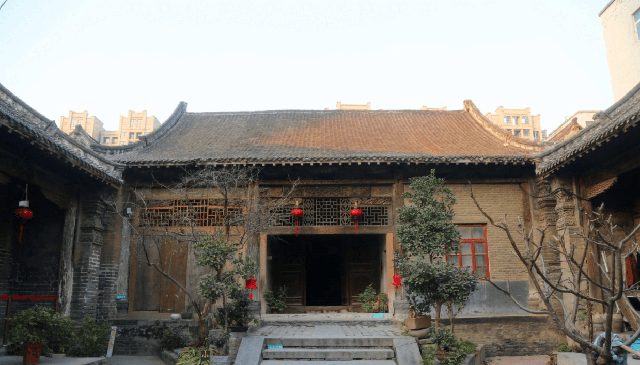 Căn nhà cổ rộng 3 mẫu đất được trả 1 tỷ NDT cũng không chịu phá bỏ ở Trung Quốc: Bí mật đằng sau khiến chủ đầu tư 5 lần 7 lượt tìm đến thương lượng nhưng phải chịu thua gia chủ - Ảnh 3. Căn nhà cổ rộng 3 mẫu đất được trả 1 tỷ NDT cũng không chịu phá bỏ ở Trung Quốc: Bí mật đằng sau khiến chủ đầu tư 5 lần 7 lượt tìm đến thương lượng nhưng phải chịu thua gia chủ - Ảnh 3.