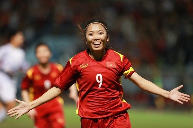 Huỳnh Như nghỉ vòng loại Olympic, vẫn dự SEA Games 32 cùng đội tuyển Việt Nam - Ảnh 1.
