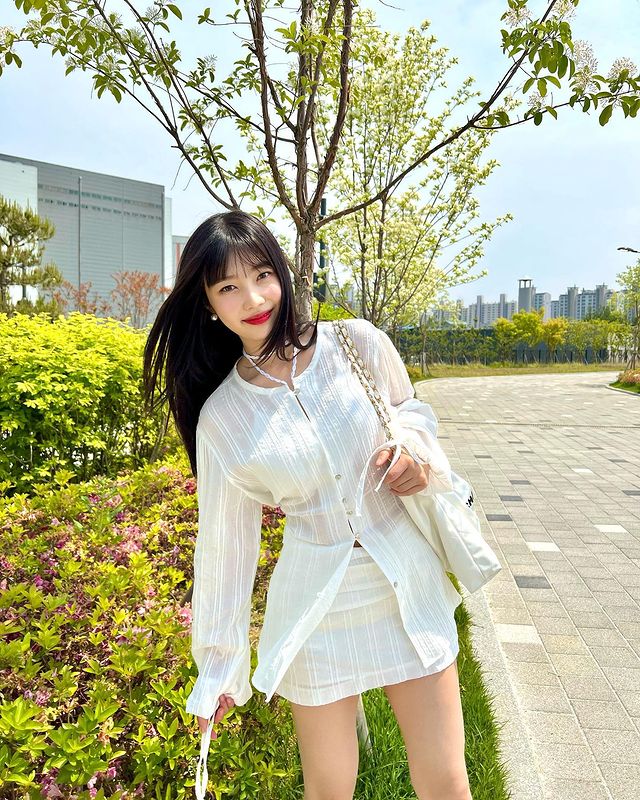 Gọi Joy (Red Velvet) là “nữ thần mùa hè”, vì tủ đồ của nàng bộ nào cũng đẹp điên - Ảnh 19.