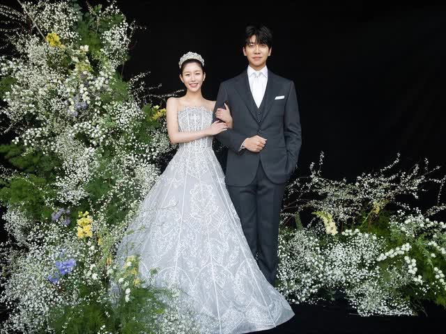 Nghi vấn Lee Seung Gi cạch mặt 2 ngôi sao hạng A, không mời dự đám cưới vì đứng về phía công ty cũ quỵt tiền - Ảnh 4.