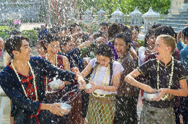 Nếu là lần đầu đi Thái chơi Songkran thì nên lưu ý những điều này để có mùa té nước thật an toàn - Ảnh 1.