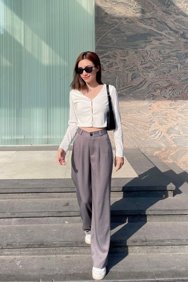 Đỉnh cao hack dáng: Nhờ diện 3 kiểu quần này, Rosé - Yoona - Krystal khiến người ta mất luôn ý thức về khuyết điểm chân vòng kiềng - Ảnh 3. Đỉnh cao hack dáng: Nhờ diện 3 kiểu quần này, Rosé - Yoona - Krystal khiến người ta mất luôn ý thức về khuyết điểm chân vòng kiềng - Ảnh 3.