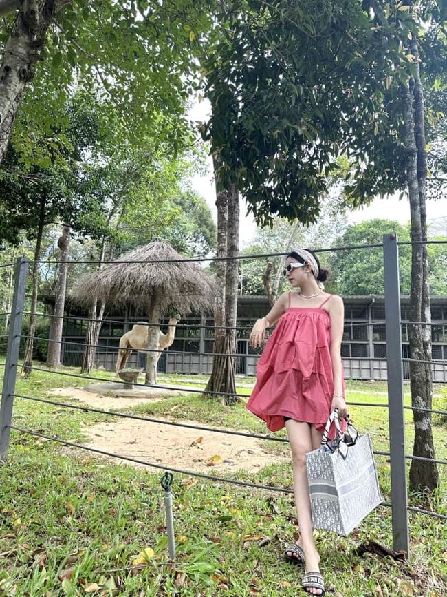 Nghi vấn 1 &Aacute; hậu Vbiz đ&atilde; &acirc;m thầm sinh con đầu l&ograve;ng? - Ảnh 5.