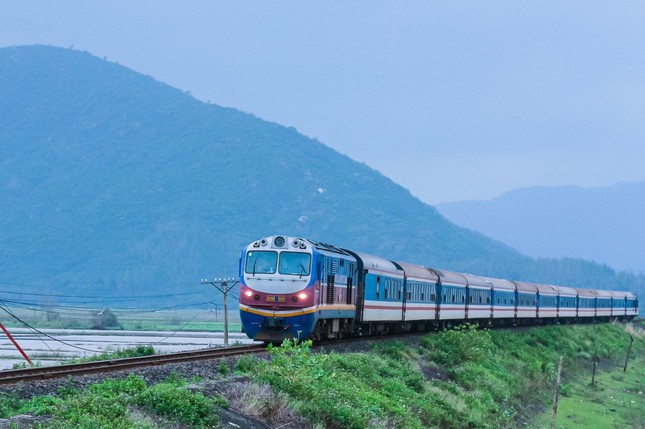 Chuyến xuyên Việt tái tạo năng lượng của chàng trai 22 tuổi - Ảnh 2.