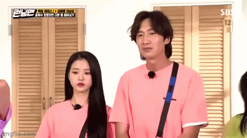 Jang Won Young cao 1m73 vẫn h&oacute;a &ldquo;người t&iacute; hon&rdquo; khi đứng cạnh Lee Kwang Soo - Ảnh 4.