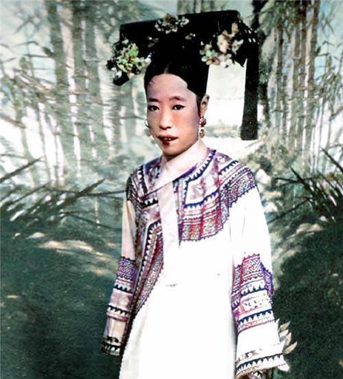 Ảnh hiếm ghi lại ch&acirc;n dung th&agrave;nh vi&ecirc;n gia đ&igrave;nh của Từ Hy Th&aacute;i hậu, bất ngờ nhất l&agrave; nhan sắc hai c&ocirc; ch&aacute;u g&aacute;i - Ảnh 4.