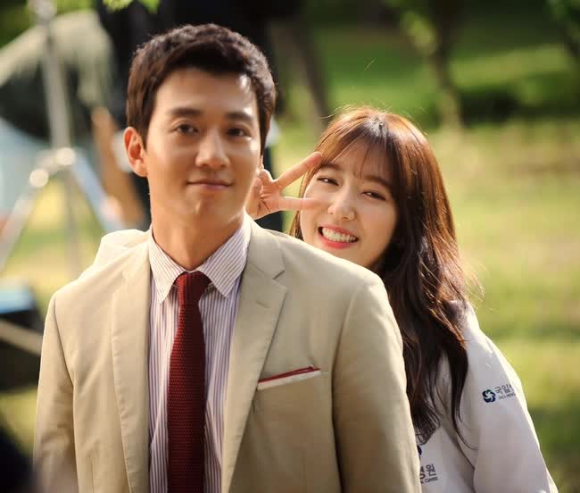 5 nữ bác sĩ đẹp nhất màn ảnh Hàn: Song Hye Kyo xuất sắc nhưng có phải số 1? - Ảnh 4.