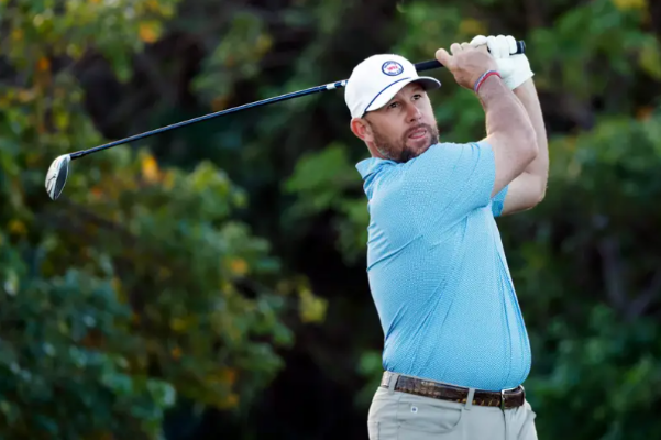 Chủ nh&acirc;n ng&ocirc;i nh&agrave; 176m2 kề s&acirc;n golf từ chối cơ hội trở th&agrave;nh triệu ph&uacute;, chấp nhận bị &aacute;nh s&aacute;ng v&agrave; tiếng ồn nuốt chửng vẫn b&aacute;m trụ tới c&ugrave;ng v&igrave; l&yacute; do kh&ocirc;ng ai ngờ - Ảnh 5.