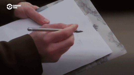 Một loại b&uacute;t thần từng g&acirc;y sốt ở Việt Nam c&oacute; thể khiến t&agrave;i sản lớn bay hơi: Nhiều nước đau đầu v&igrave; ma thuật kỳ ảo - Ảnh 2.