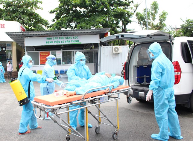 TP.HCM siết các biện pháp phòng dịch COVID-19 trong kỳ nghỉ lễ - Ảnh 1.