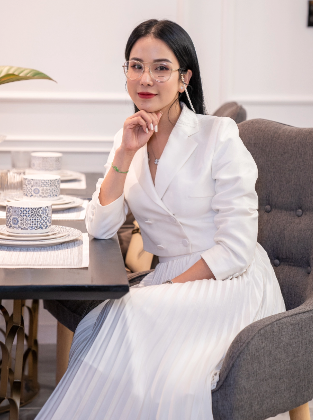 Diệp L&acirc;m Anh trải l&ograve;ng sau đổ vỡ: Khi kết h&ocirc;n chỉ mất 1 ng&agrave;y ăn hỏi, 1 ng&agrave;y l&agrave;m lễ. C&ograve;n ly h&ocirc;n k&eacute;o d&agrave;i 2 năm vẫn chưa xong - Ảnh 3.