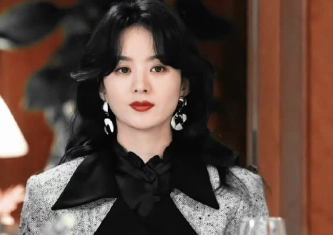 Triệu Lệ Dĩnh l&ecirc;n Hot Search Weibo v&igrave; l&yacute; do kh&ocirc;ng ngờ, l&agrave;m thế n&agrave;o m&agrave; được khen nức nở? - Ảnh 2.