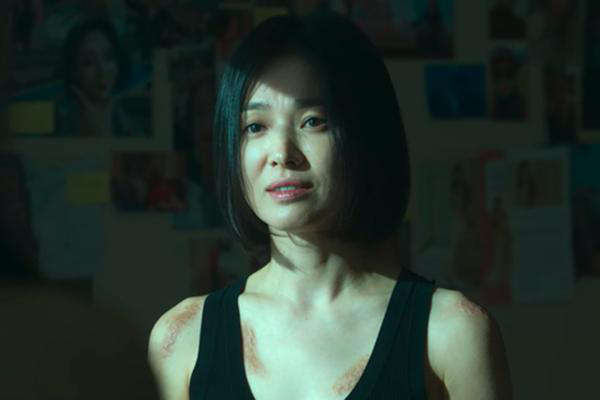 Dàn diễn viên đình đám gầy tong teo trên phim: La Vân Hi - Song Hye Kyo bị chê mạnh, mỹ nam Việt lại được khen hết lời - Ảnh 4.