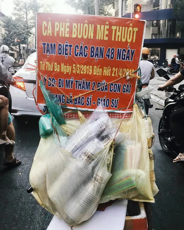 Những đại gia ngầm núp bóng hàng rong: Cô bán nem chua rán có 2 căn nhà ở Hà Nội, du lịch châu Âu 5 tháng, chị bán xôi lái ô tô đi hành nghề - Ảnh 4.