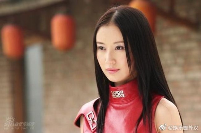 Đối thủ của Lưu Diệc Phi mới 13 tuổi đã đẹp khuynh đảo màn ảnh, giờ xuống sắc phải đi bán hàng online - Ảnh 8.