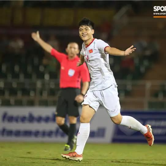 Kh&ocirc;ng c&oacute; H&ugrave;ng Dũng, Ho&agrave;ng Đức, đ&acirc;y l&agrave; những tiền vệ sẽ gi&uacute;p U22 Việt Nam bảo vệ huy chương v&agrave;ng SEA Games 32 - Ảnh 29.