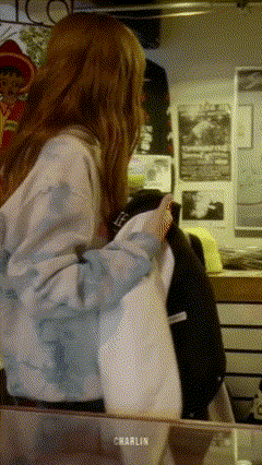 Thành viên giàu nhất BLACKPINK đam mê mua hàng second-hand, há hốc mồm khi nghe báo giá vì... đắt không tưởng - Ảnh 4. Thành viên giàu nhất BLACKPINK đam mê mua hàng second-hand, há hốc mồm khi nghe báo giá vì... đắt không tưởng - Ảnh 4.