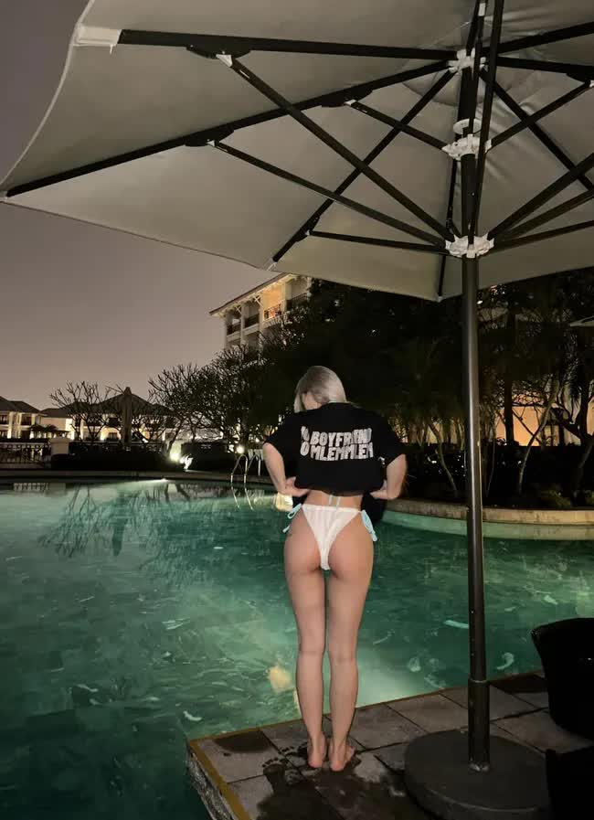 Hot girl Thể dục dụng cụ Việt Nam diện bikini táo bạo, lộ hình xăm ở vị trí nhạy cảm - Ảnh 4.