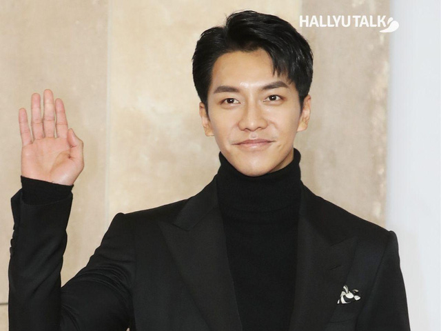 Mở concert nhỏ sau 10 năm, Lee Seung Gi vẫn chật vật kh&ocirc;ng b&aacute;n hết v&eacute; - Ảnh 1.