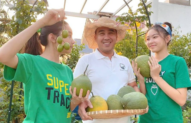 Bạch dinh trị giá 20 tỷ của vợ chồng Quyền Linh: Thiết kế theo phong cách châu Âu, không gian rộng rãi 500m2 ngập tràn cây xanh - Ảnh 12.