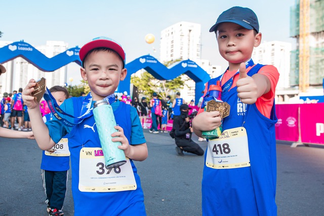 Chân dung các runner nhí cán đích siêu tốc trên đường chạy 1,5km của Lazada Run: Quá nhiều sự cute ở đây! - Ảnh 13.