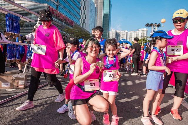 Chân dung các runner nhí cán đích siêu tốc trên đường chạy 1,5km của Lazada Run: Quá nhiều sự cute ở đây! - Ảnh 12.