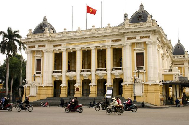 Loạt khung cảnh Việt Nam ấn tượng trong phim A Tourists Guide to Love - Ảnh 5.