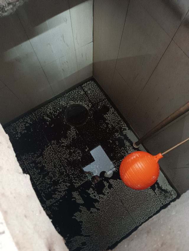 H&agrave;ng trăm hộ d&acirc;n ở Văn Kh&ecirc;, H&agrave; Đ&ocirc;ng thức trắng đ&ecirc;m, mất ngủ v&igrave; thiếu nước - Ảnh 3.