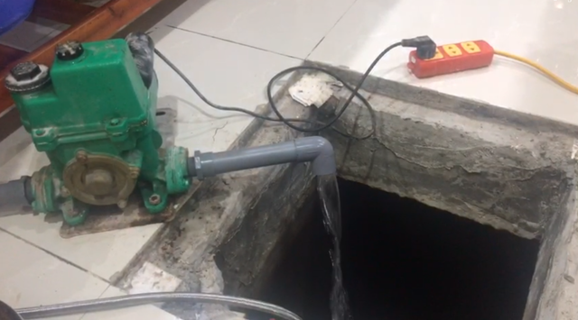 H&agrave;ng trăm hộ d&acirc;n ở Văn Kh&ecirc;, H&agrave; Đ&ocirc;ng thức trắng đ&ecirc;m, mất ngủ v&igrave; thiếu nước - Ảnh 1.