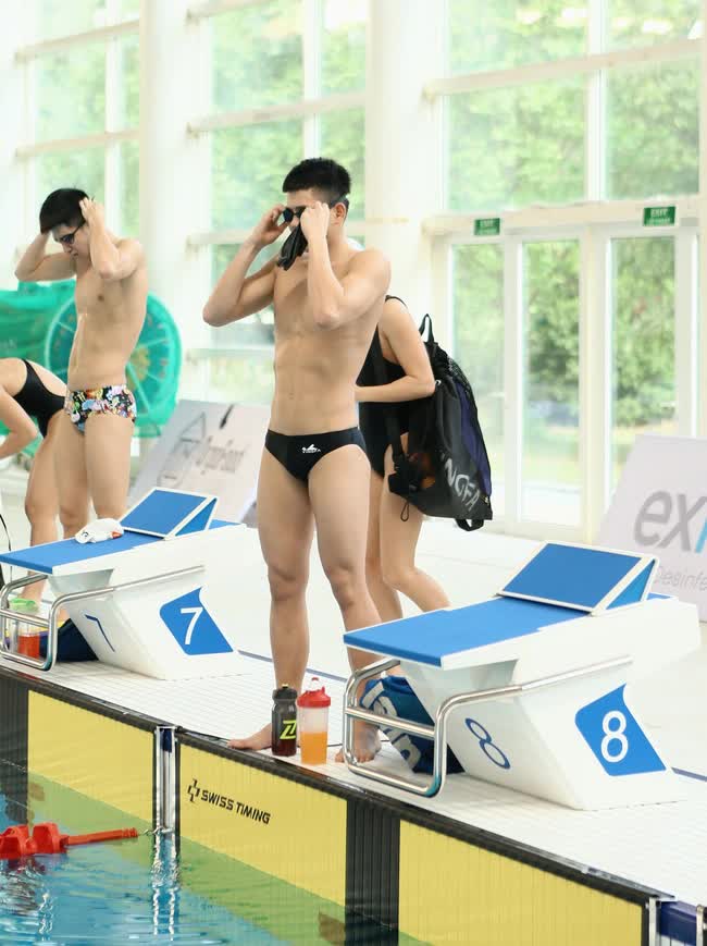 Em trai &Aacute;nh Vi&ecirc;n, 17 tuổi l&agrave; n&ograve;ng cốt của đội tuyển bơi, được kỳ vọng gi&agrave;nh huy chương tại SEA Games 32 - Ảnh 3.
